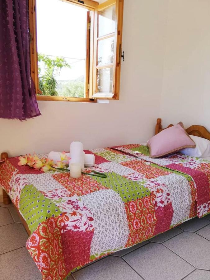 Apartmán Theasea House With Garden Riglia Exteriér fotografie